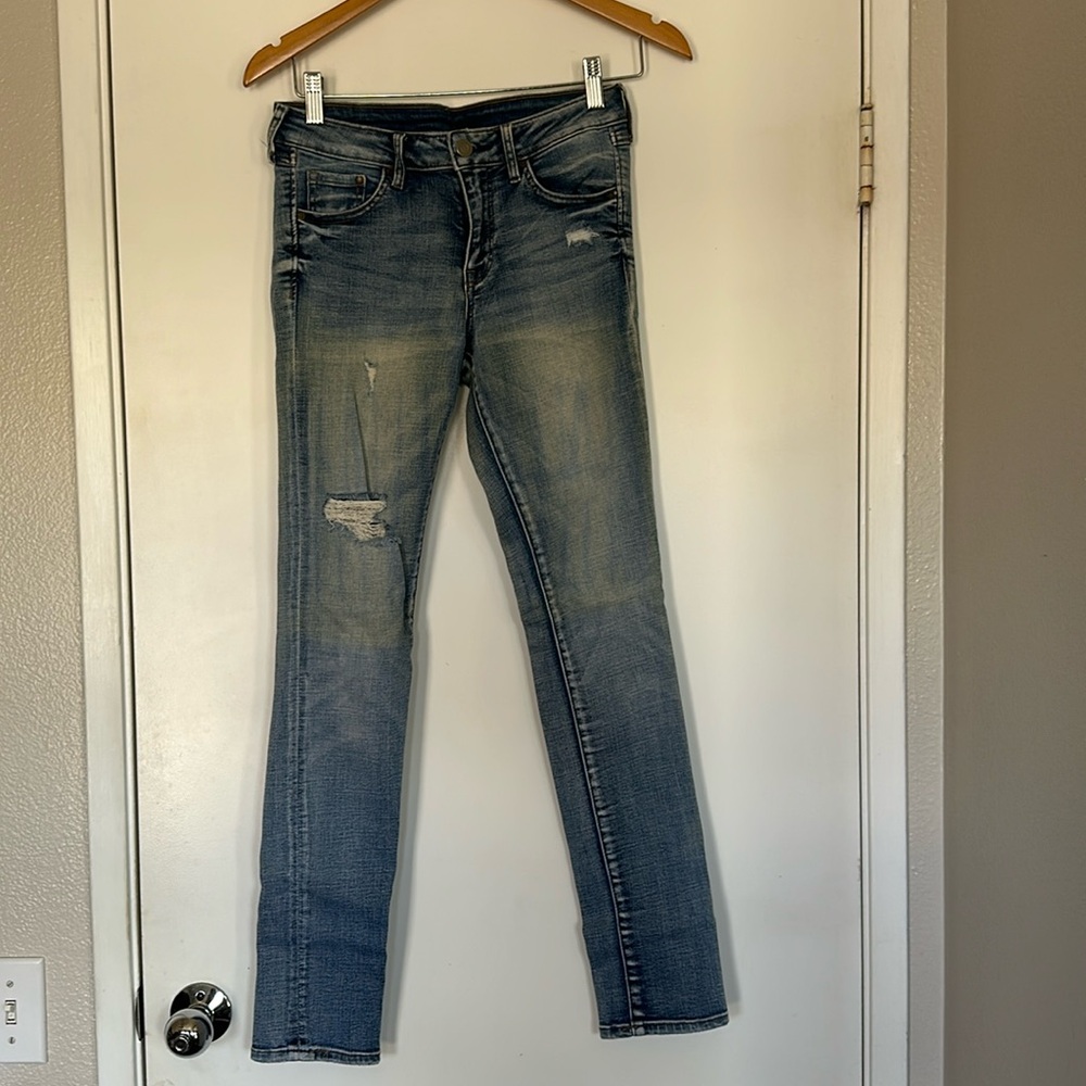 H&M Women’s Skinny Jeans - Size 27